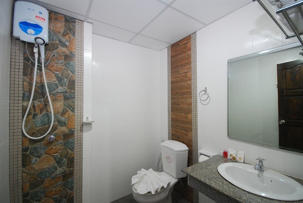 Patong Budget Rooms 외부 사진